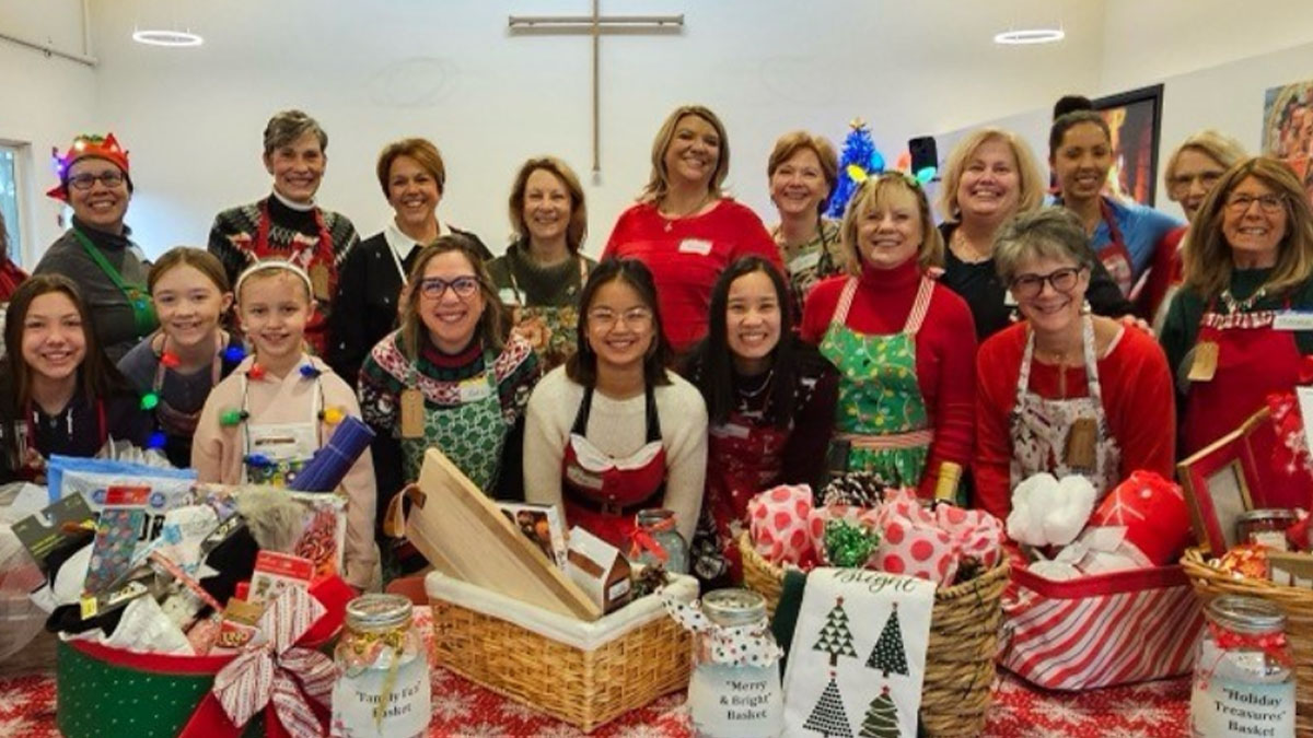 17th Annual Cookie Walk at Holy Cross Lutheran Church in Libertyville